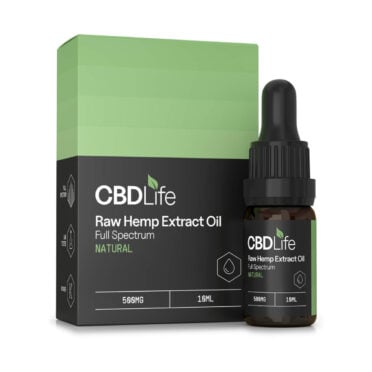 CBDLife Raw Hemp Extract Oil 500mg bottle and box Natural flavour white background