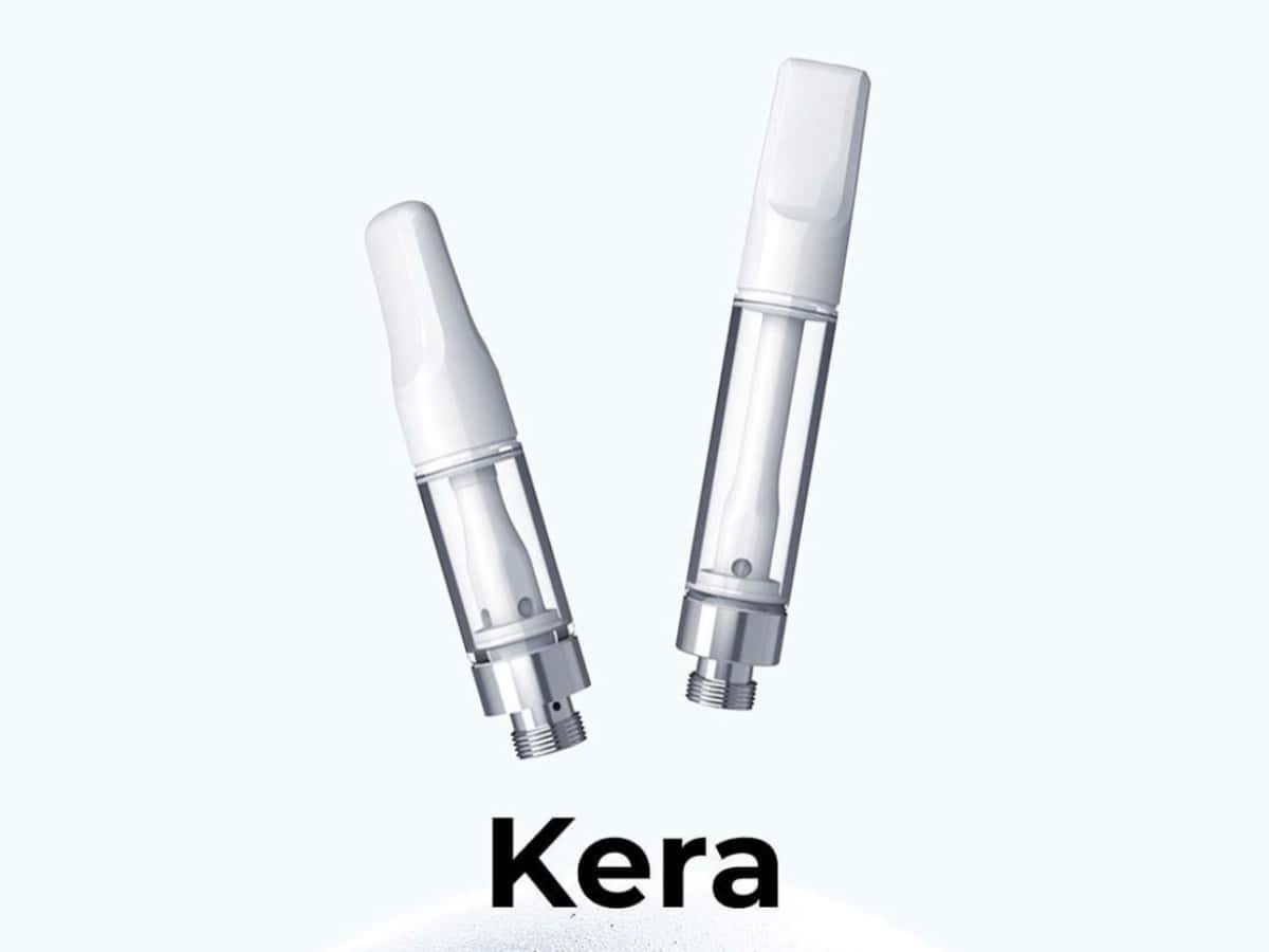 CCELL Kera Carts 0.5ml and 1ml side by side white mouthpieces white background