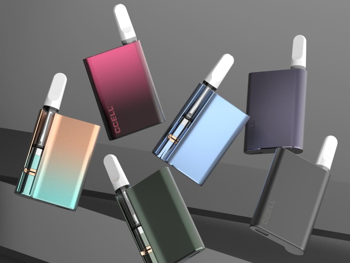 All 5 CCELL Palm Pro Batteries in air side by side with black background