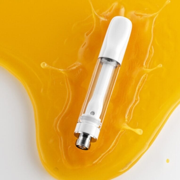 CCELL Ceramic EVOMAX cartridge in extract