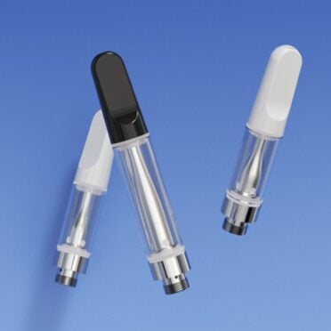 CCELL TH2 EVOMAX Cartridges blue background